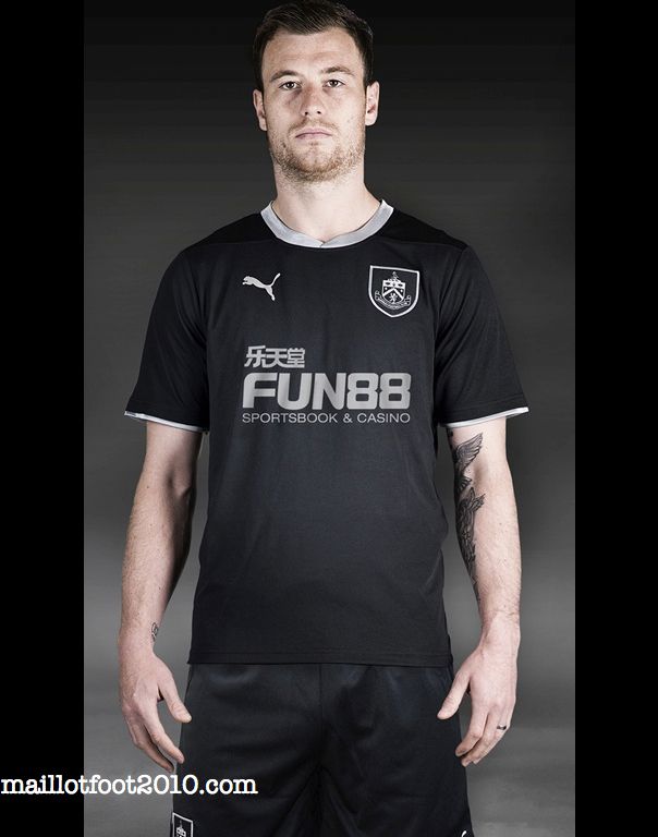 burnley-fc-maillot-premier-league-2015.j